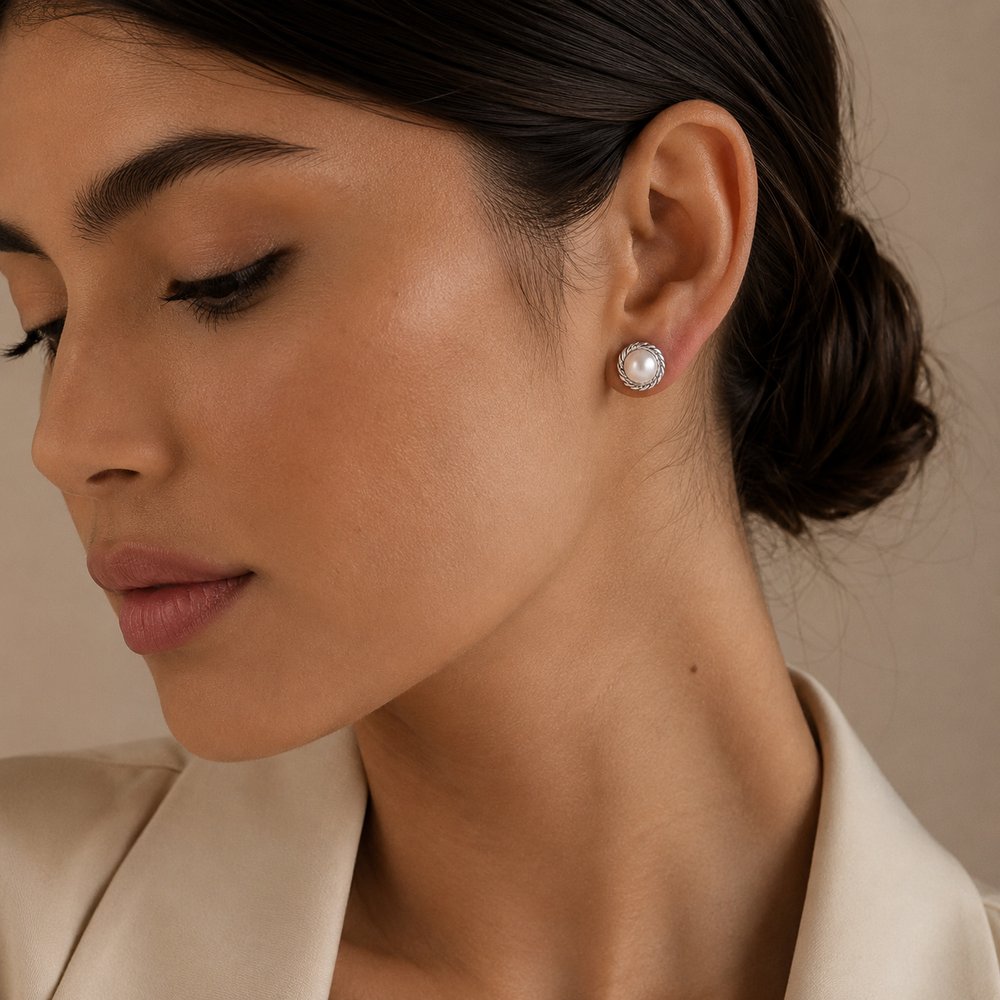 The Classic Pearl Earrings