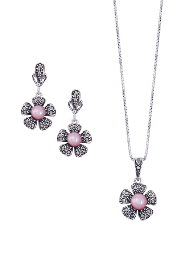 Vintage Pearl Flower